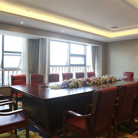 Xingzhou International Hotel Hanzhong Exteriör bild